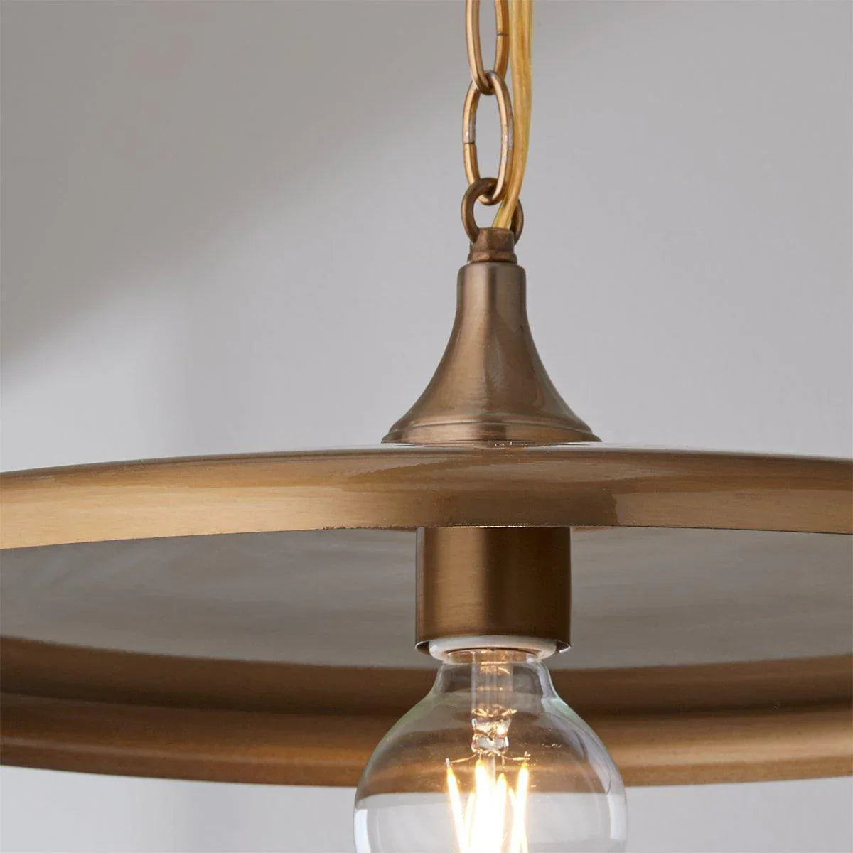 Julia Victor Pendant Lamp