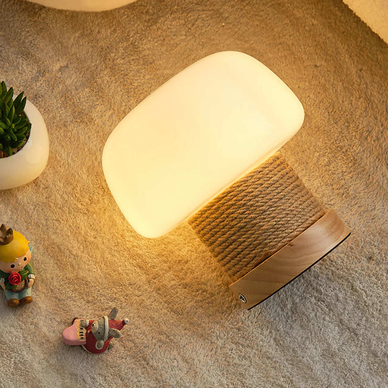 Kimjit Table Lamp