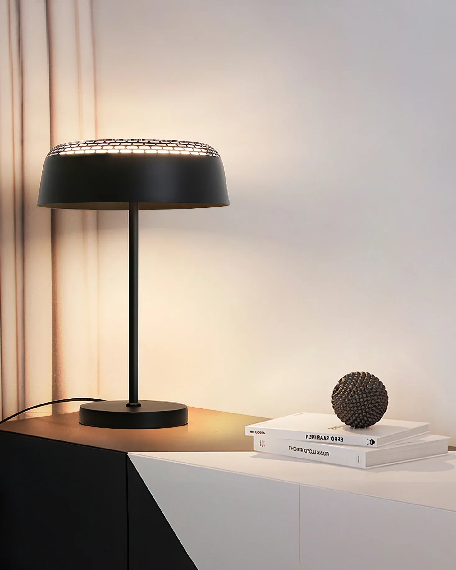 Ring T1 Table Lamp