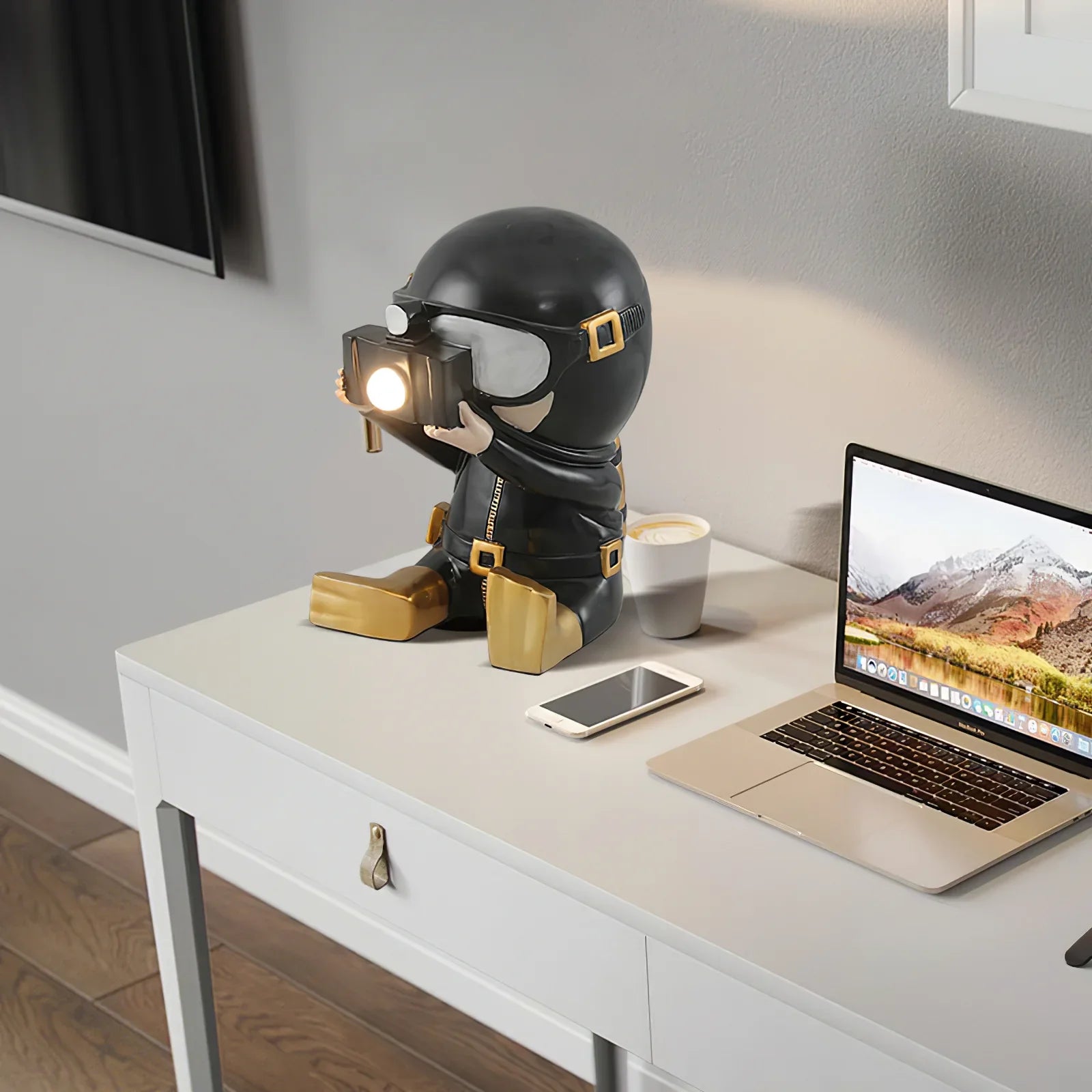 Diver Table Lamp