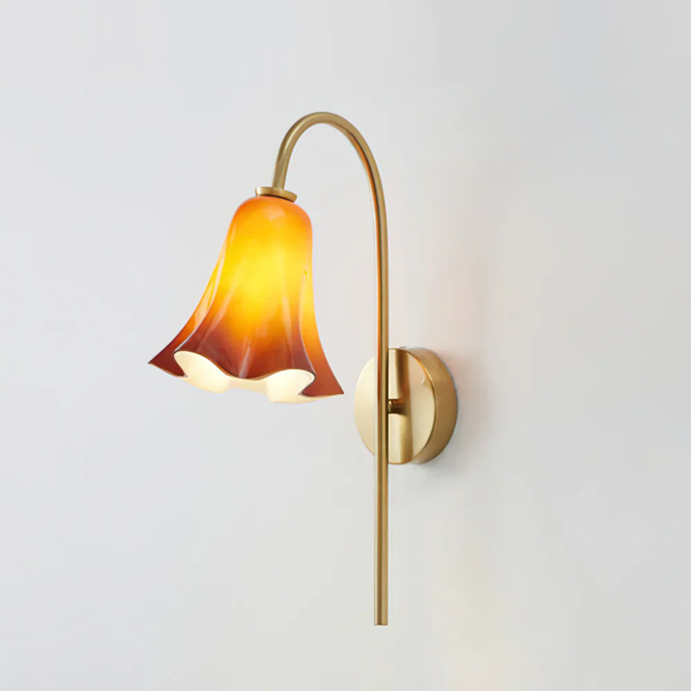 Flora Wall Lamp