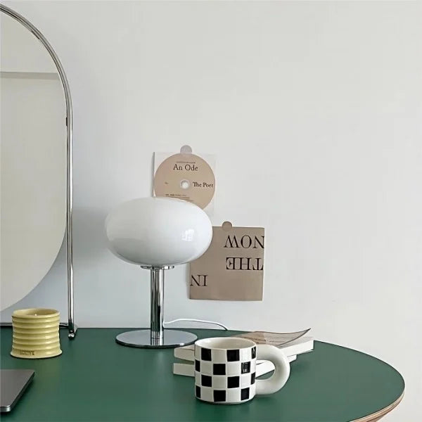 Minimalist Bauhaus Glass Table Lamp S22