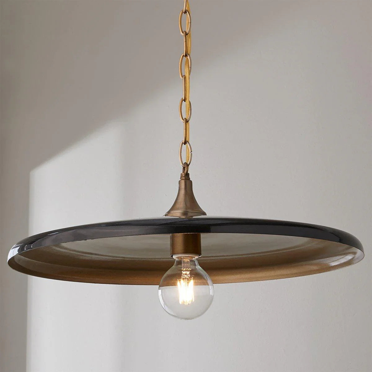 Julia Victor Pendant Lamp