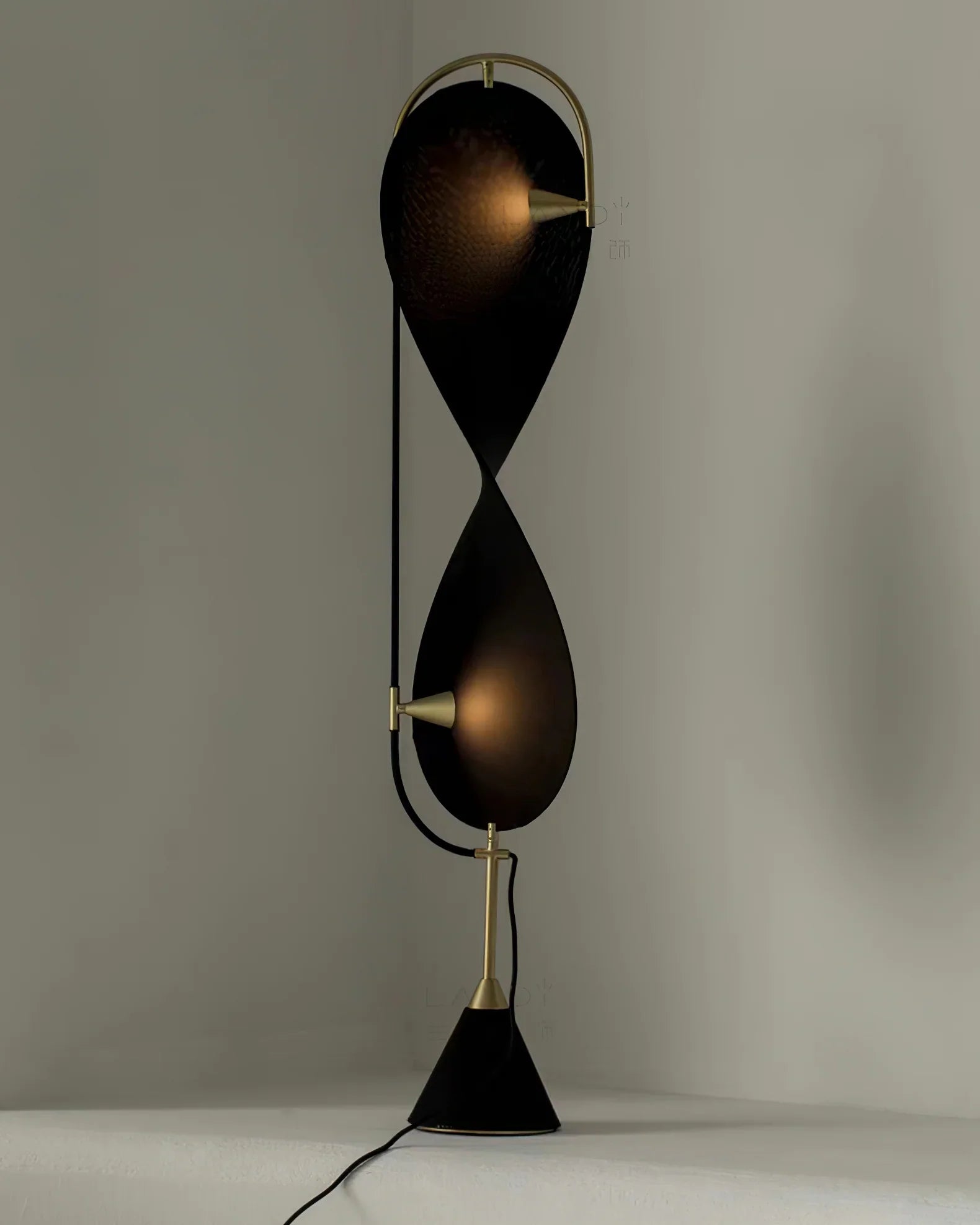 Infinite Floor Lamp