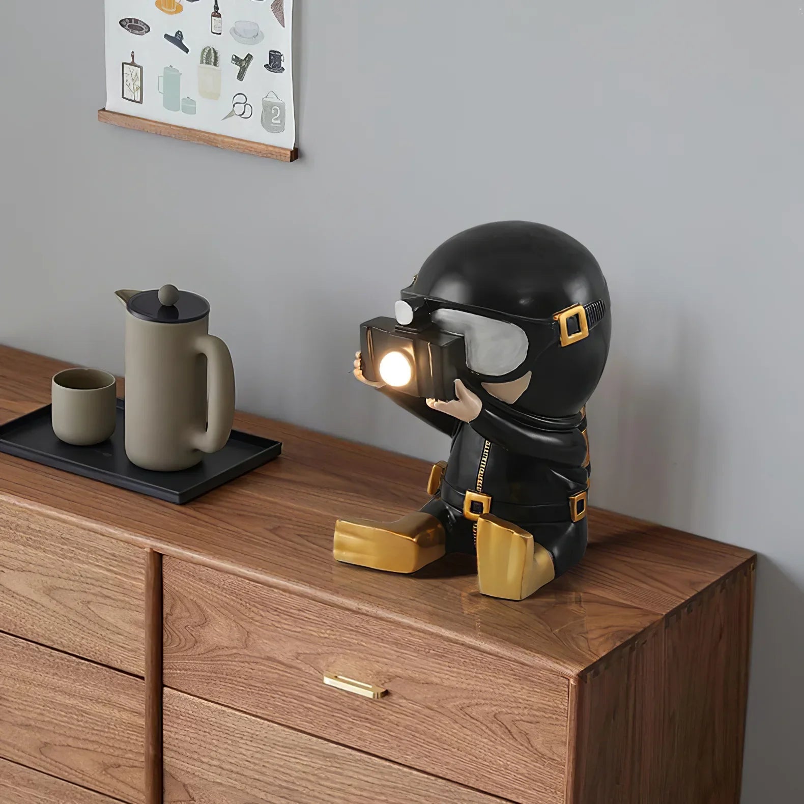 Diver Table Lamp