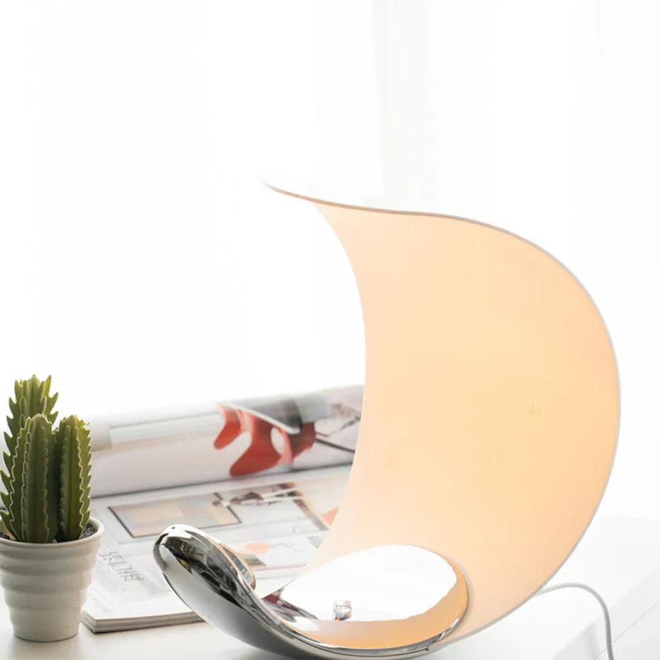 Curl Table Lamp