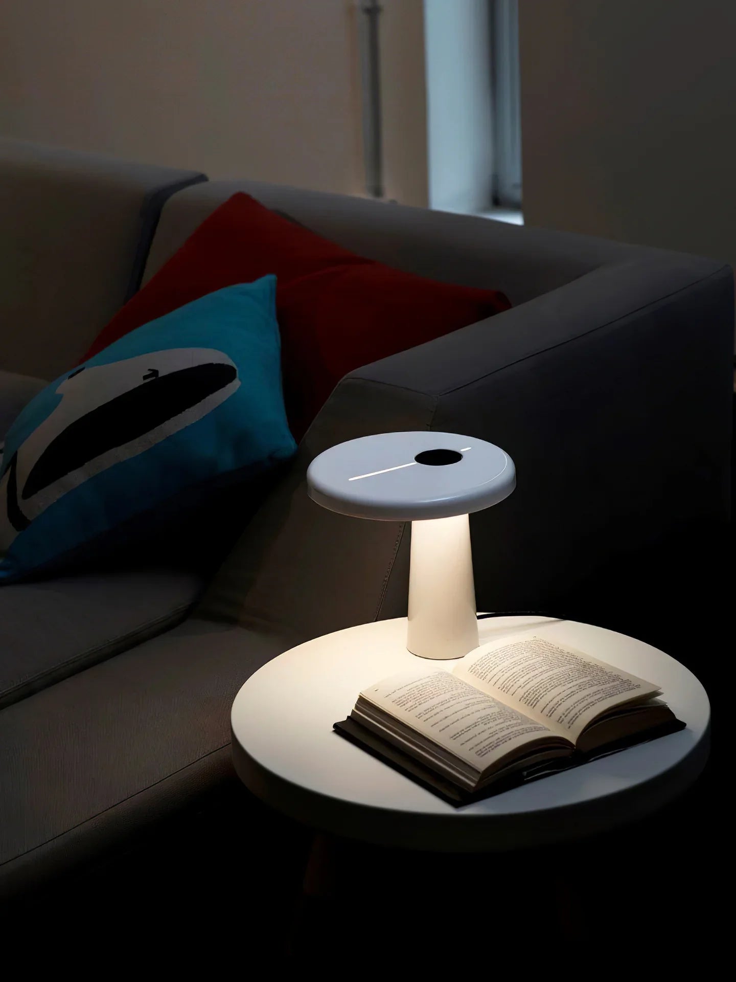 Hoop LED Table Lamp