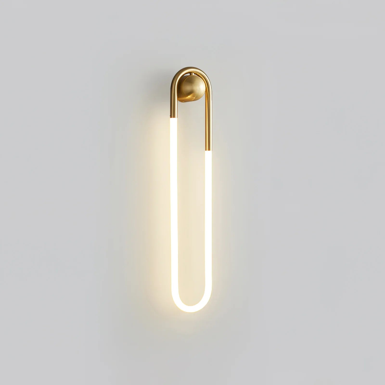 Rudi Loop Wall Lamp