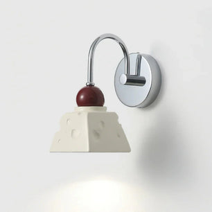 Alma Wall Light