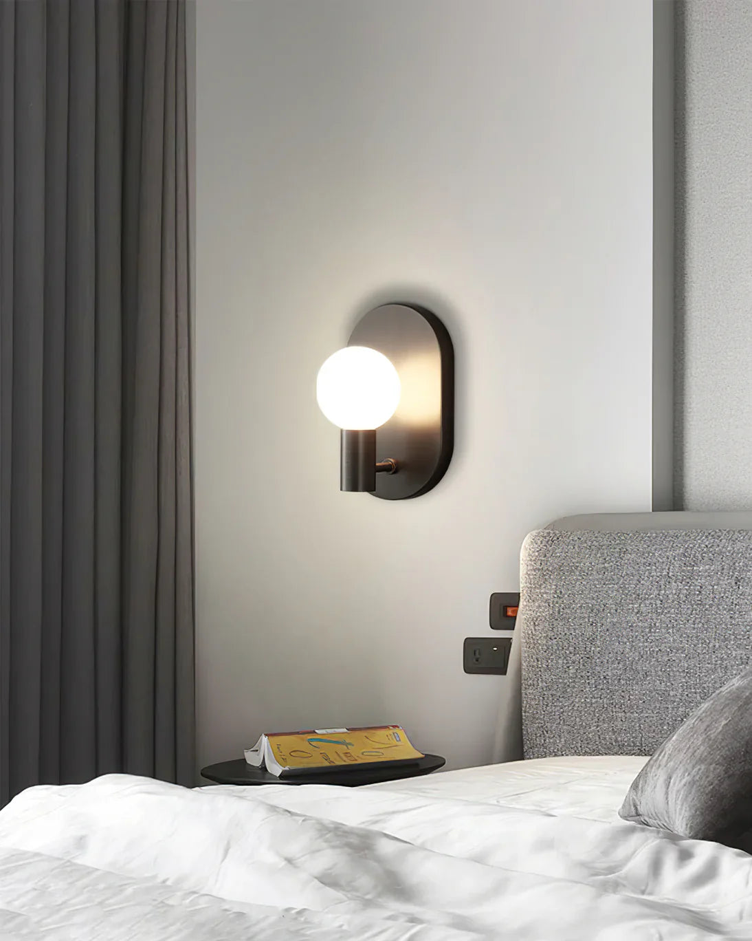 Kalux Wall Lamp