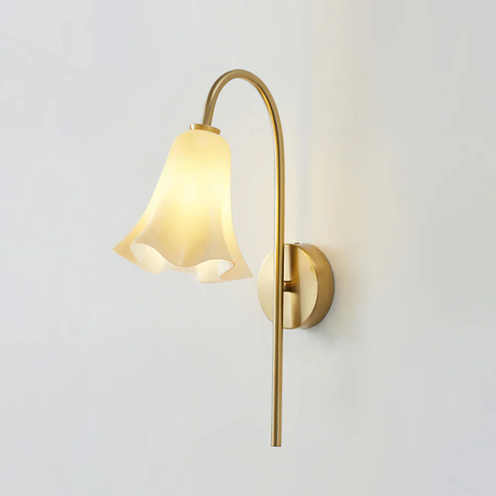 Flora Wall Lamp