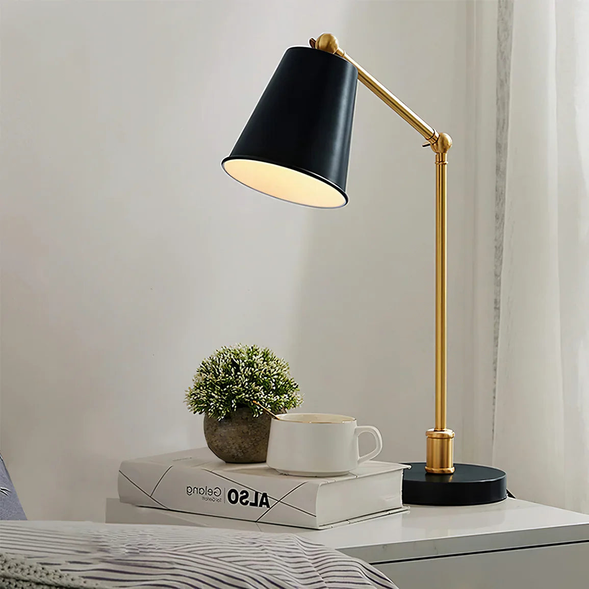 Tresa Table Lamp