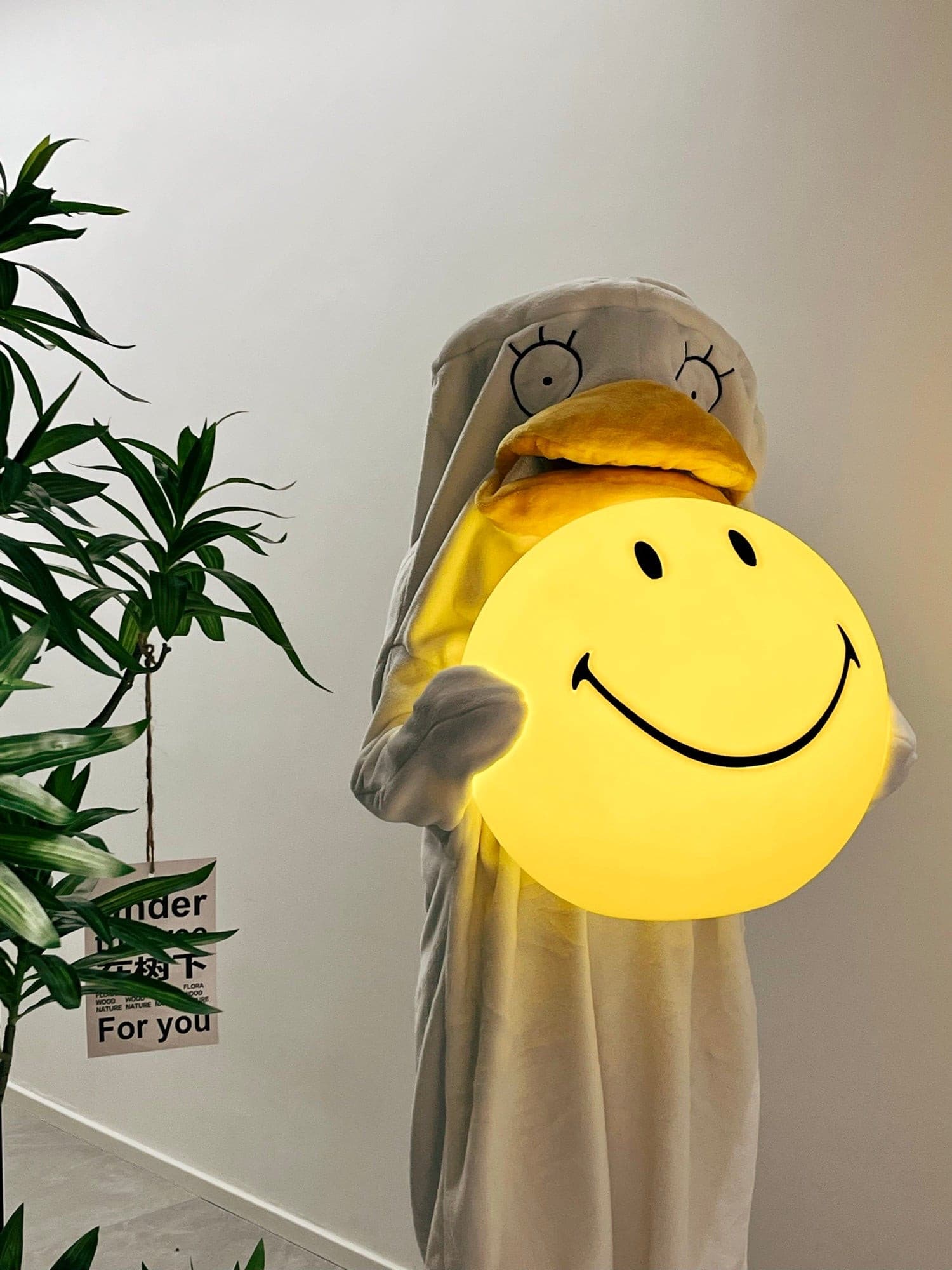 Mr Maria Smiley Table Lamp