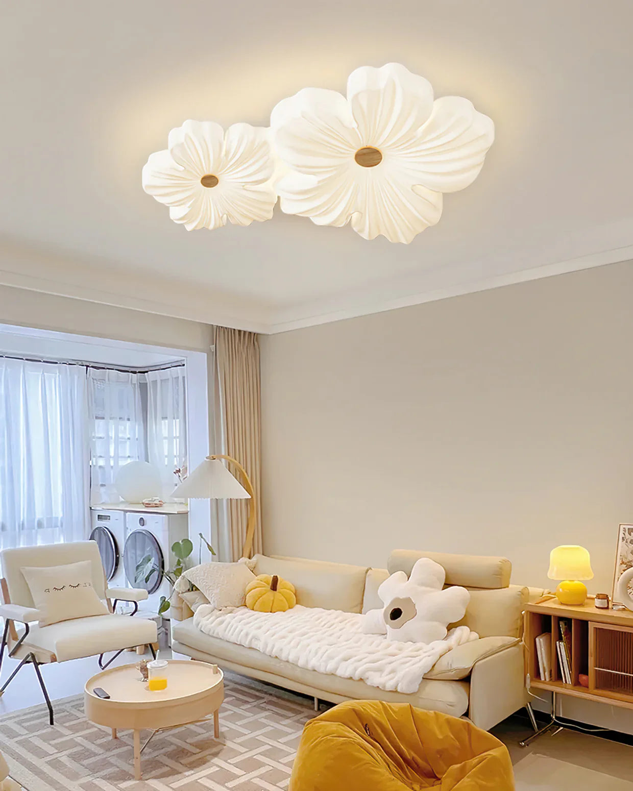 Cream Flower Ceiling Lamp