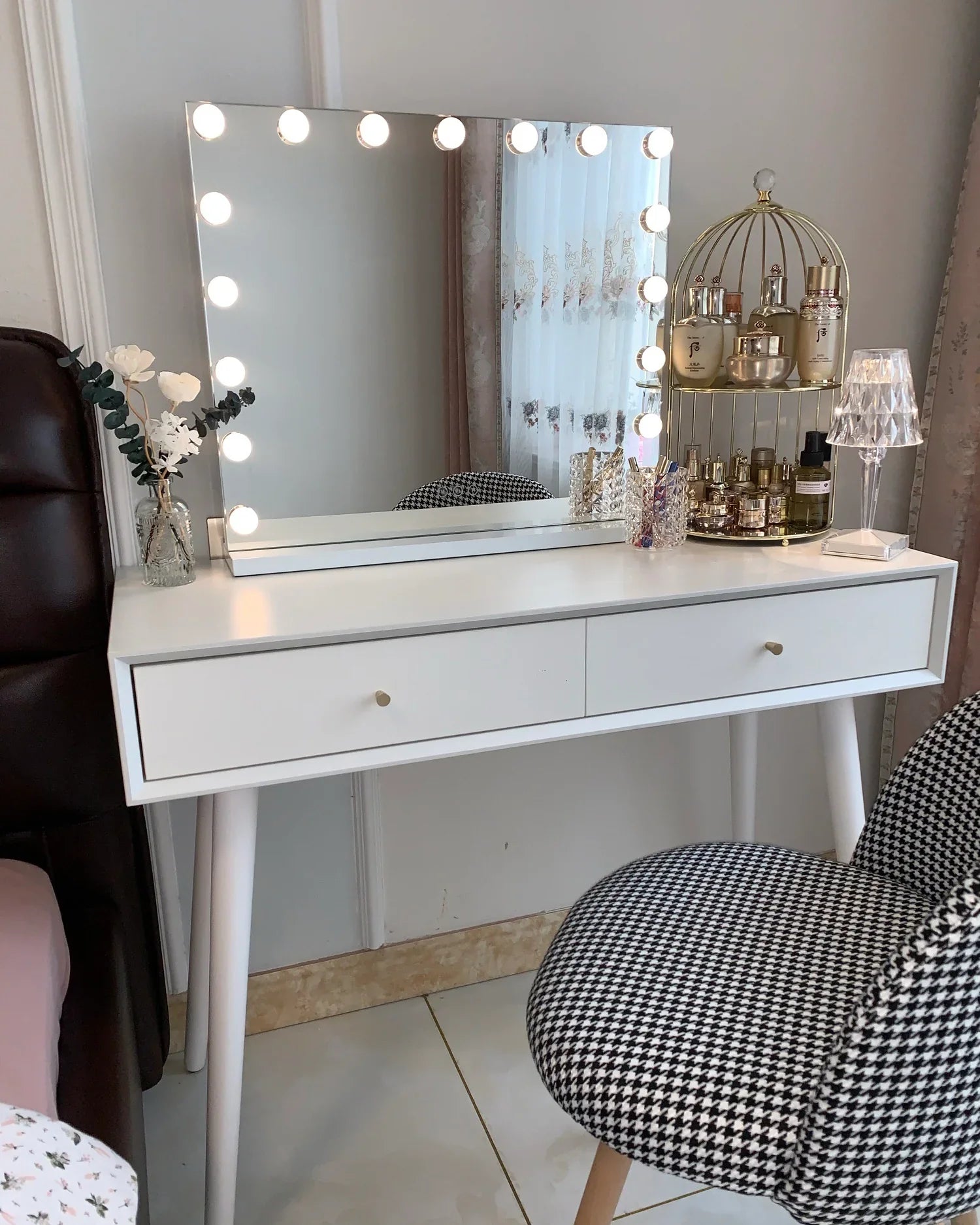 Sparkle Glam Built-in Battery Table Lamp