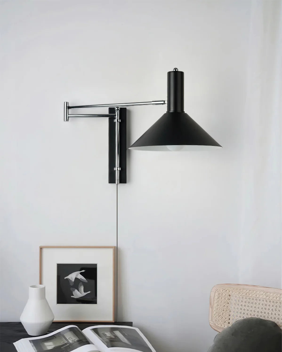 Anvia Plug In Wall Lamp