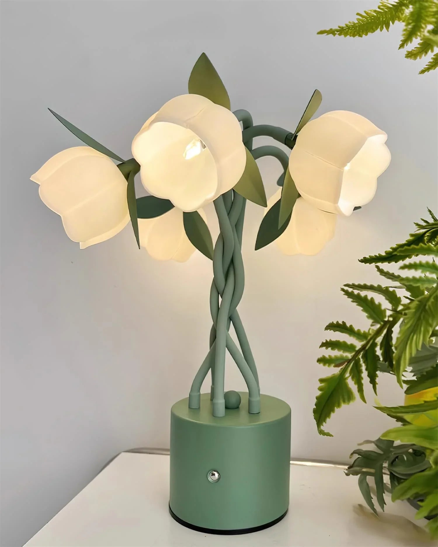 Faira Flower Table Lamp