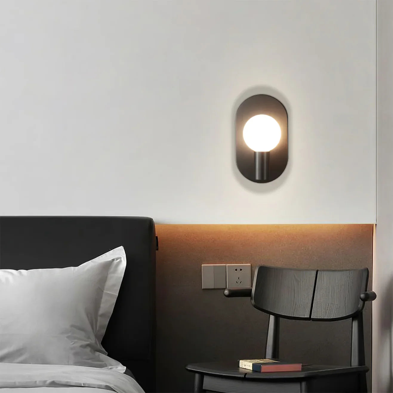 Kalux Wall Lamp