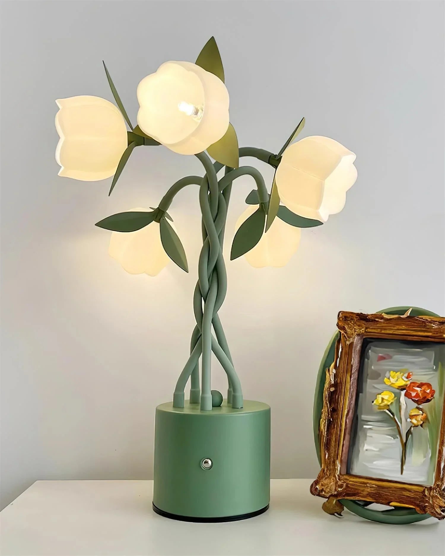 Faira Flower Table Lamp