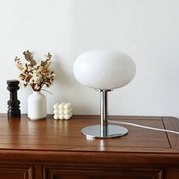 Minimalist Bauhaus Glass Table Lamp S22