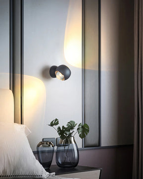 Io Verticale Wall Lamp