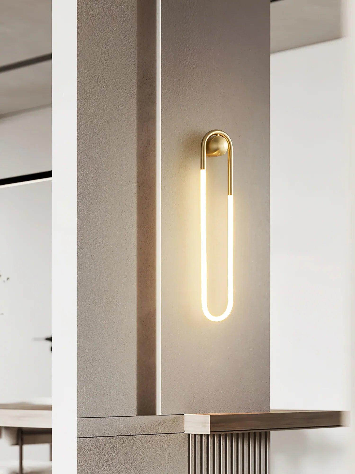 Rudi Loop Wall Lamp