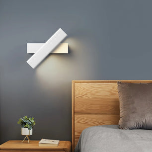 Clasp Wall Lamp