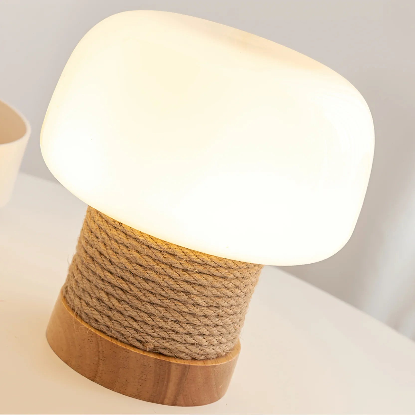 Kimjit Table Lamp