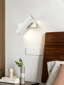 Clasp Wall Lamp