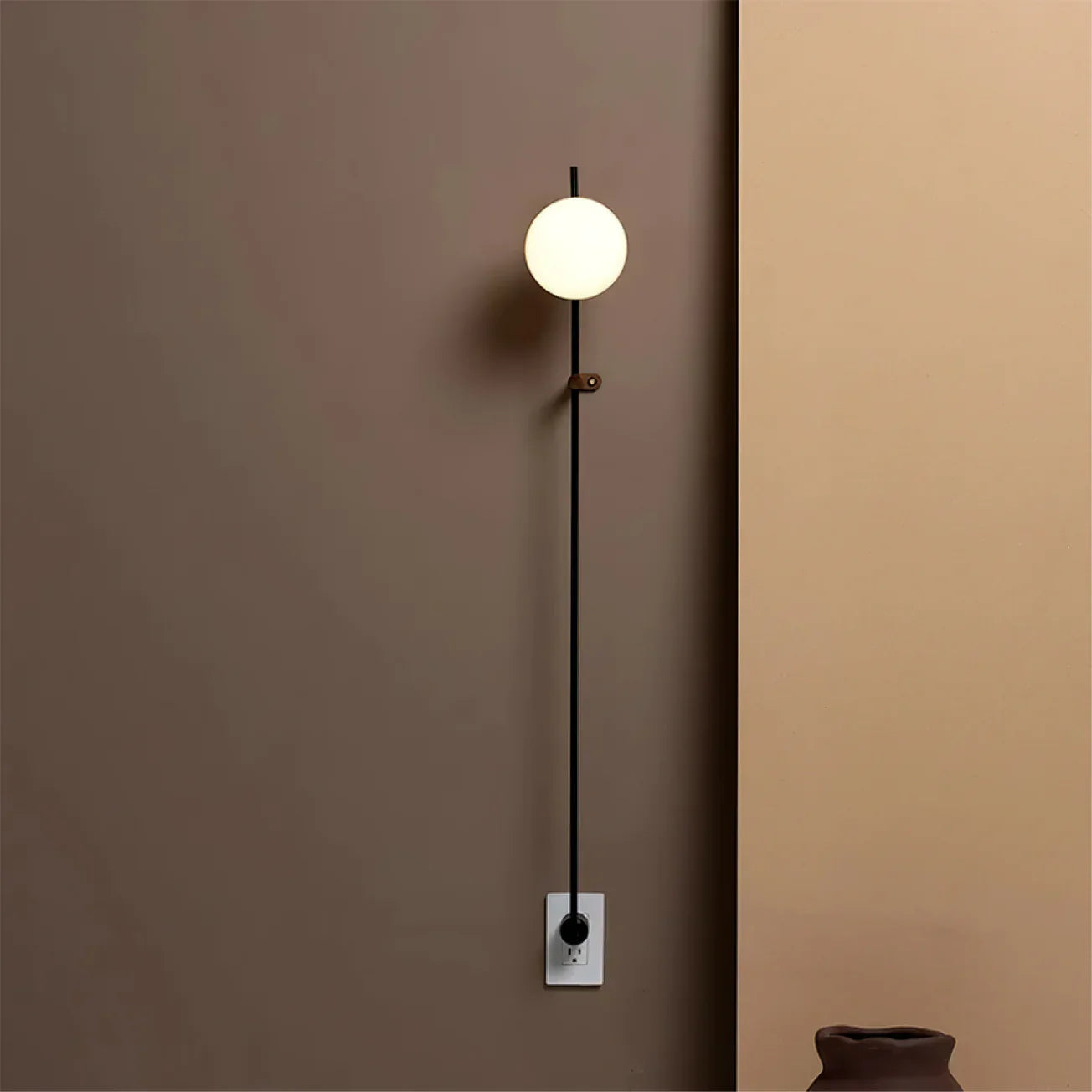 Lynea Wall Lamp