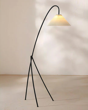 Rieort Tripod Floor Lamp