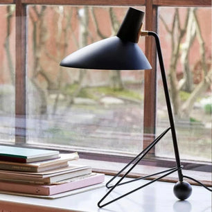 Tripod HM9 Table Lamp