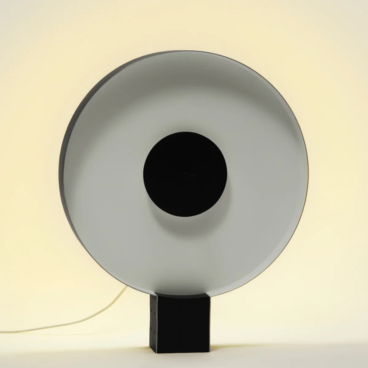 Round Flying Saucer Table Lamp