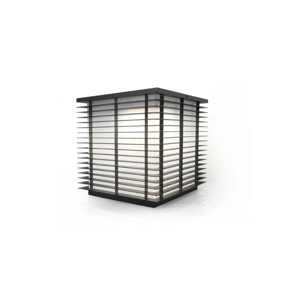 Dojo Lantern Outdoor Lamp With Solar Panel